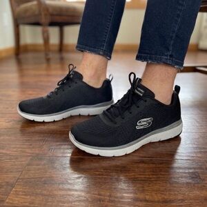 SKECHERS Summits Memory Foam Sneakers, Men’s 8, Black